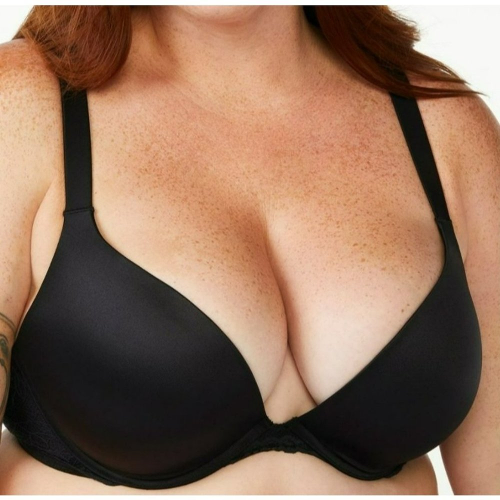 Black Plus Size Plunge Push Up Bra 40F (3D)